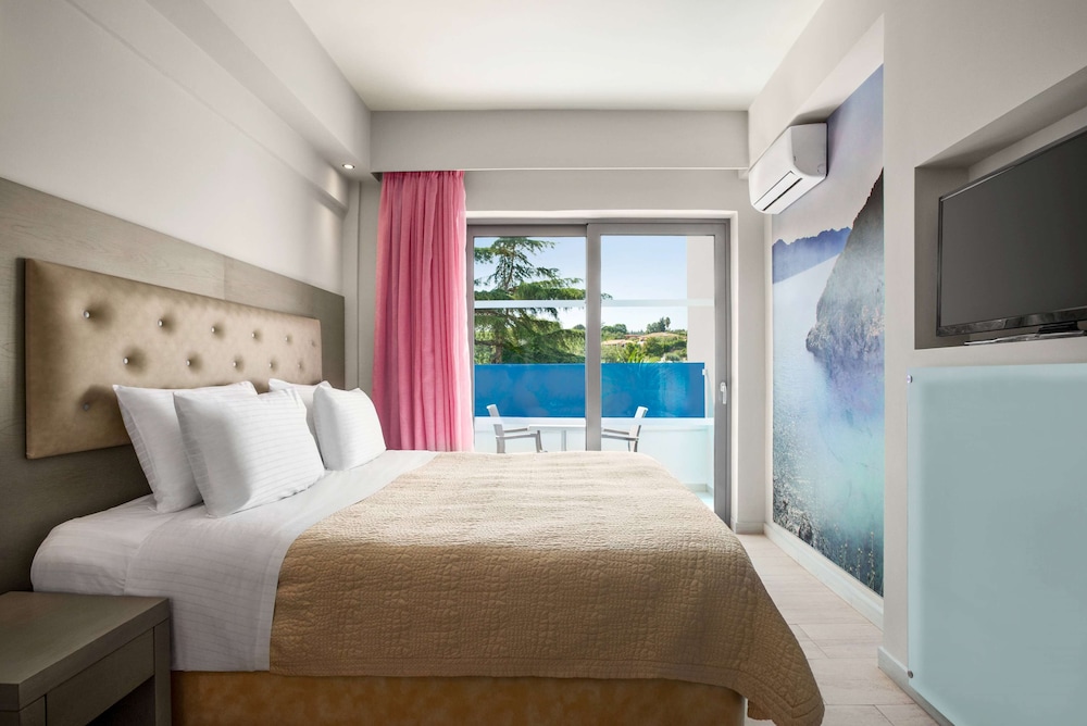 Design Room, 1 Queen Bed, Non Smoking (Standard)