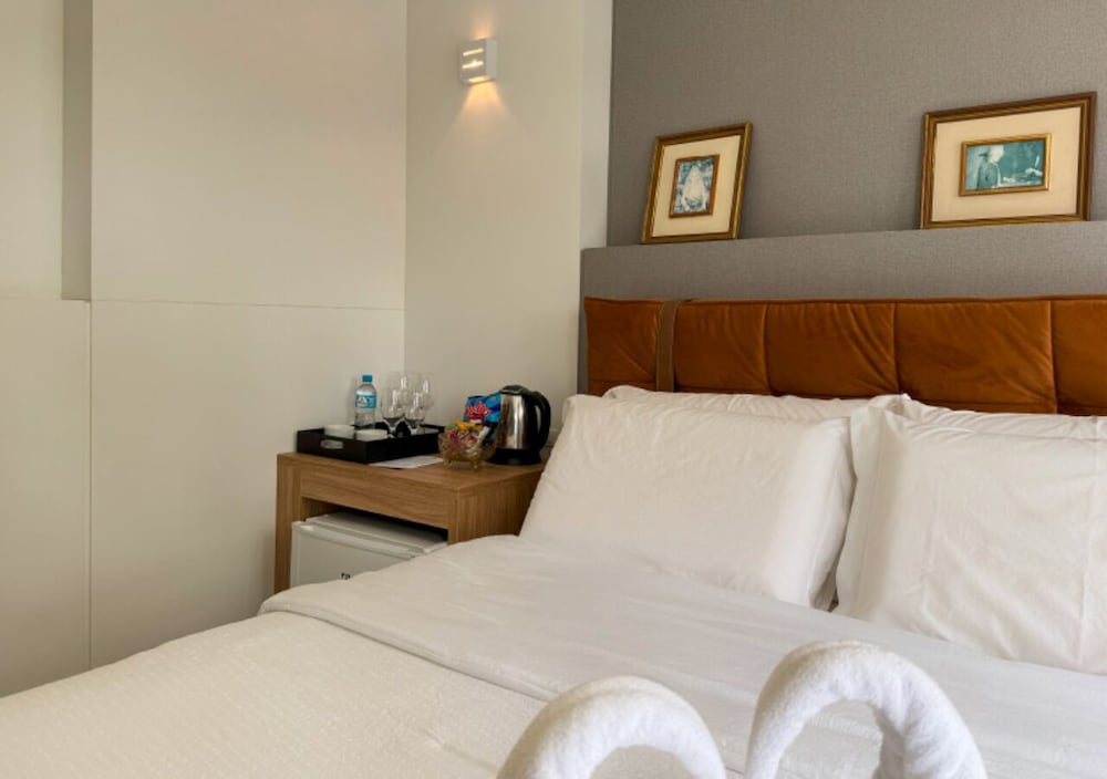 Deluxe Double or Twin Room, Garden View