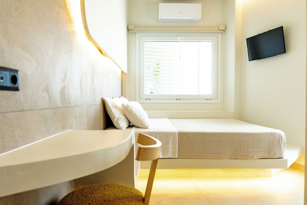 Deluxe Triple Room, Balcony, Sea View