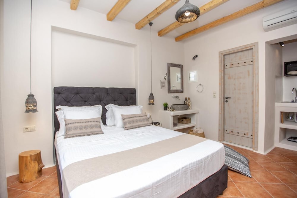 Deluxe Double Room, Pool View photo 1