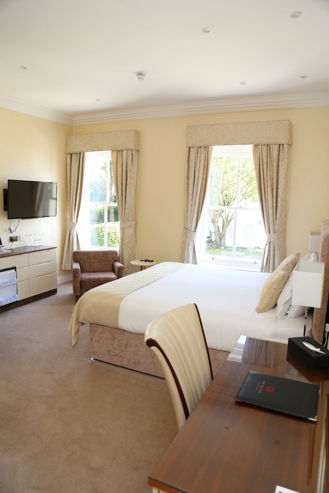 Luxury Room, 1 King Bed photo 3