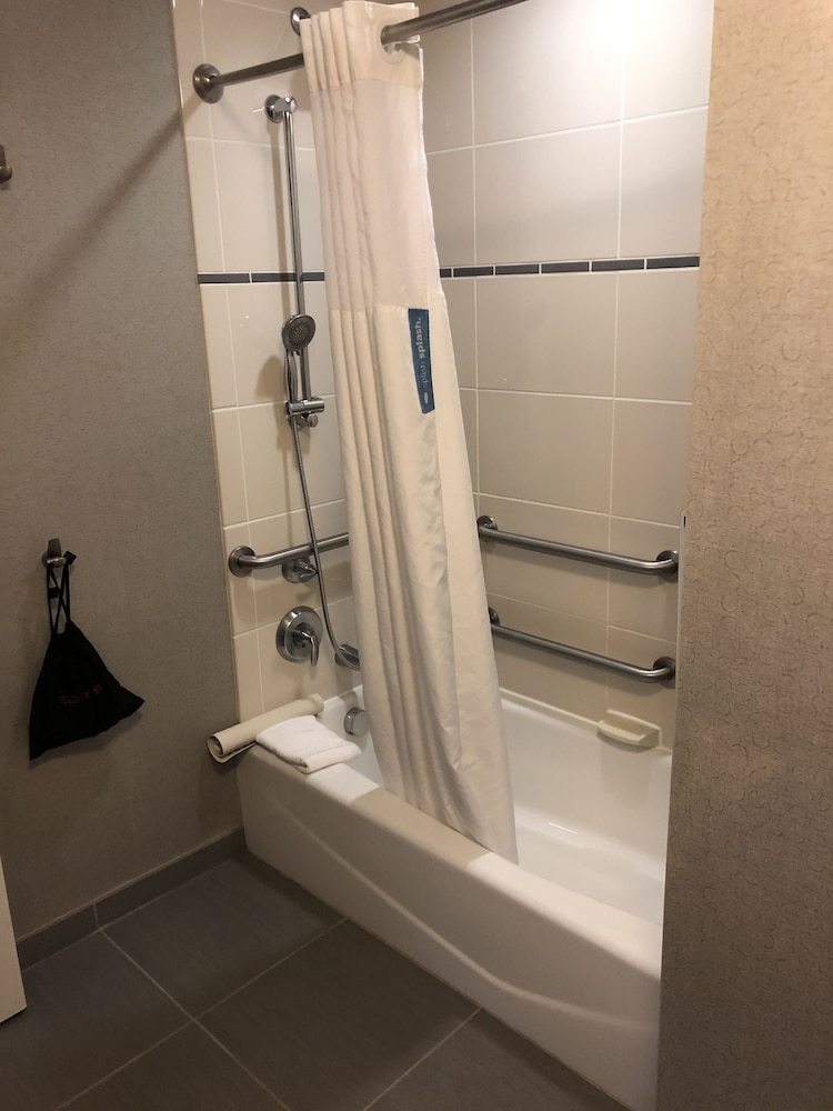 Room, 1 King Bed, Accessible, City View photo 3