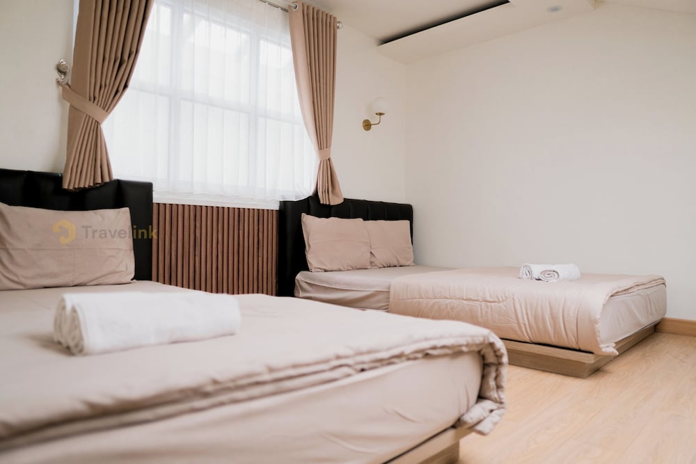 Superior Twin Room, 2 Double Beds photo 1