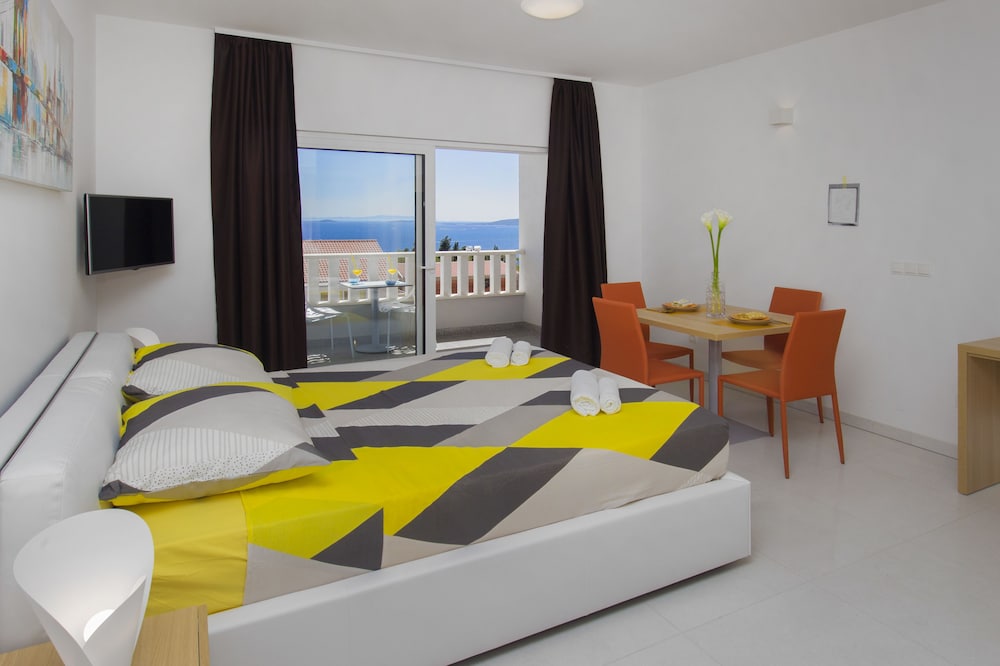 Deluxe Studio, 1 Double Bed photo 2