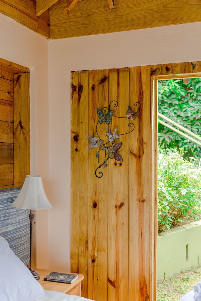 Deluxe Quadruple Room, 1 King Bed With Sofa Bed, Non Smoking (Butterfly Cottage)