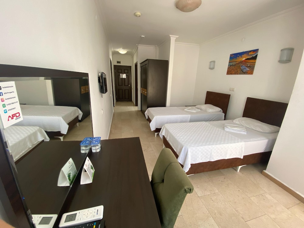 Triple Room, Balcony, City View