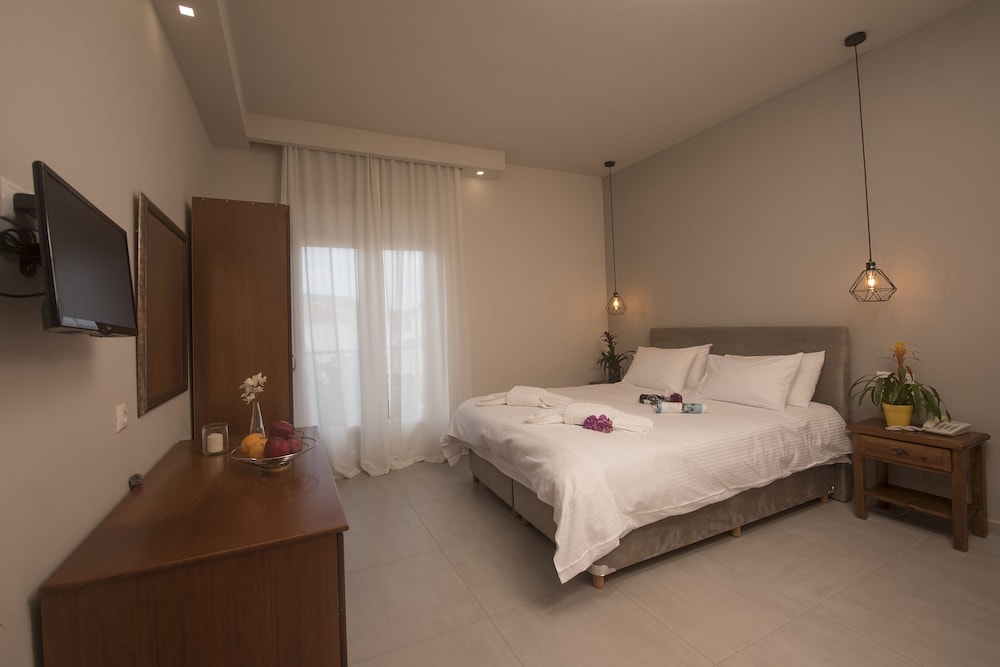 Superior Double Room - Photo 1