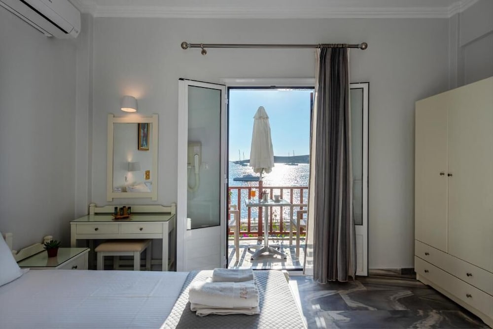 DOUBLE ROOM WITH SEA VIEW