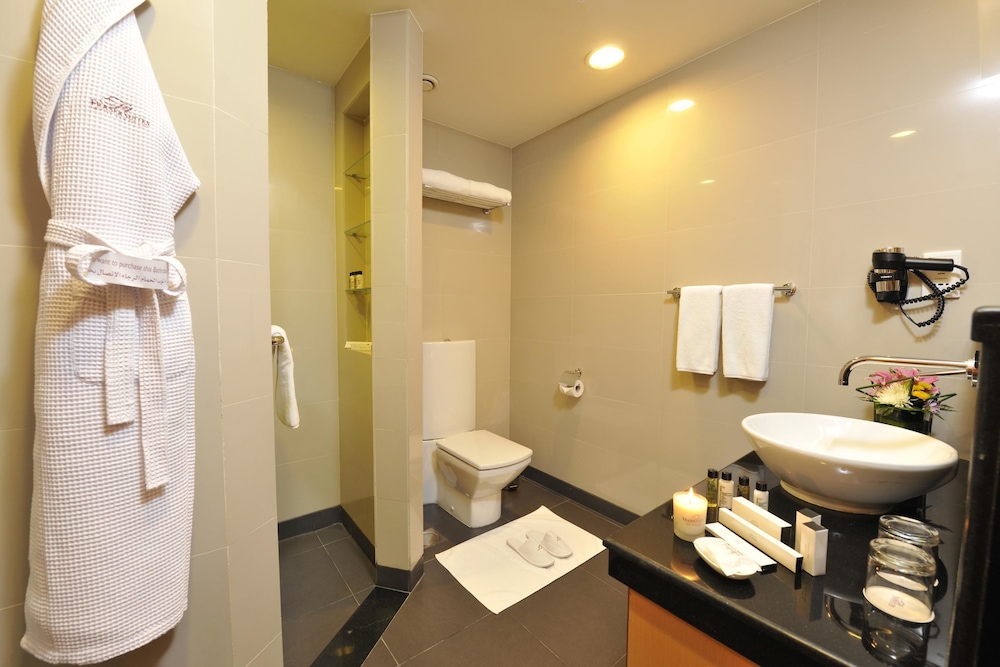 Executive Suite, 2 Bedrooms - Photo 8