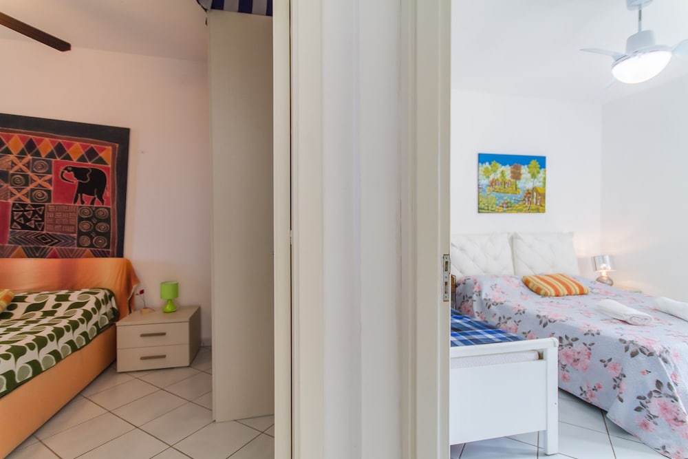Standard House, 2 Bedrooms (Villetta Dei Puffi 40 Meters From Sea)