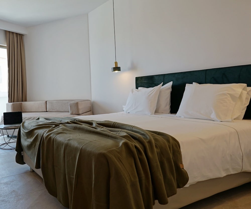 Deluxe Double or Twin Room - Photo 3