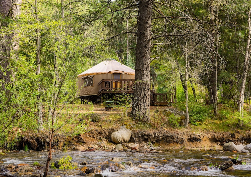 Studio, Non Smoking, River View (River Yurt , Linens Included) photo 3