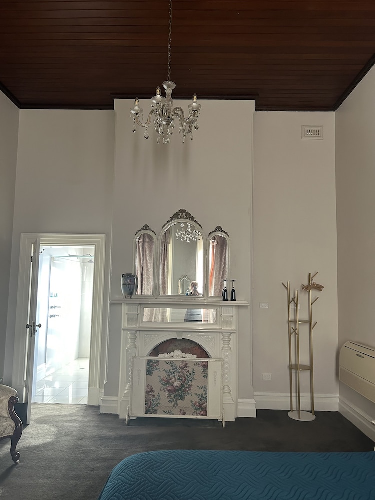 Grand Room photo 3