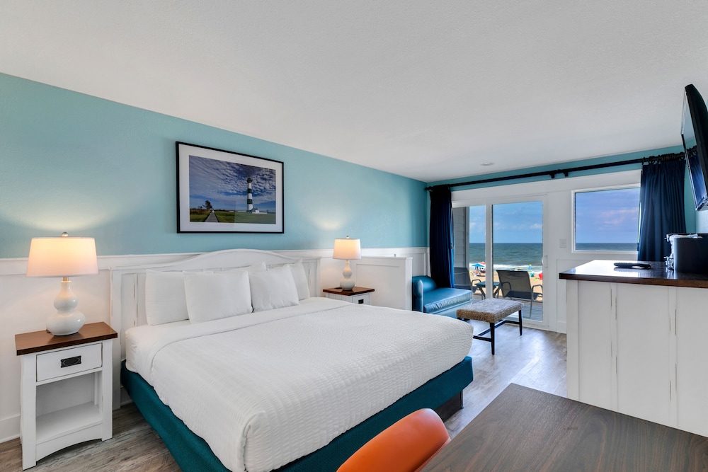 Superior Room, 1 King Bed, Ocean View, Beachside - Photo 3