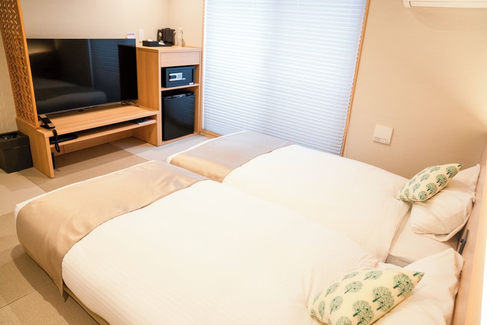 Standard Twin Room, Non Smoking - Photo 2