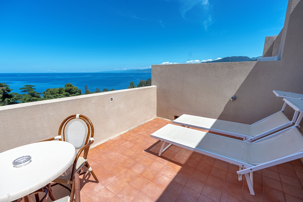Superior Double Room, Sea View