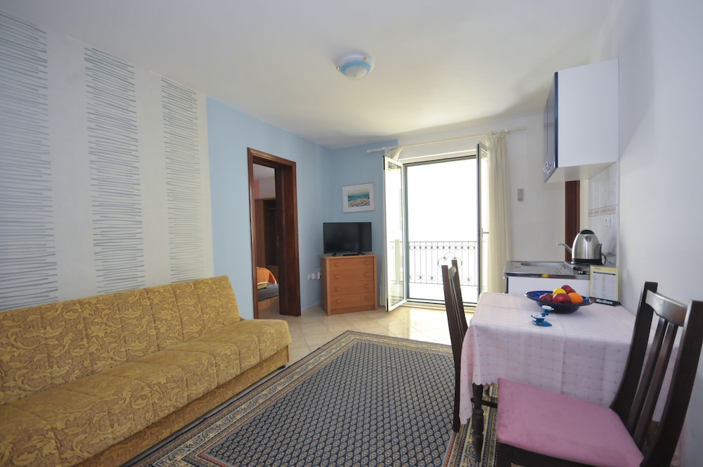 Classic Studio, Sea View photo 3