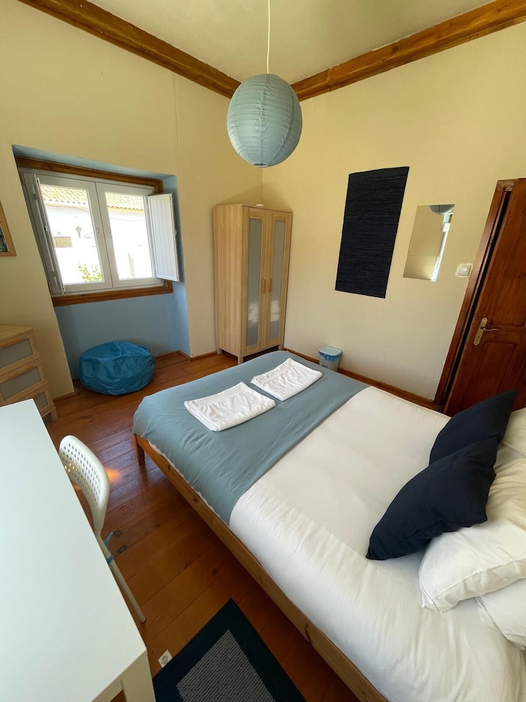 Double Room - 2 Single Beds photo 3