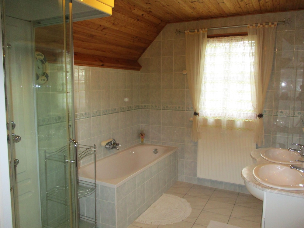 Superior Double Room (Violette) photo 3