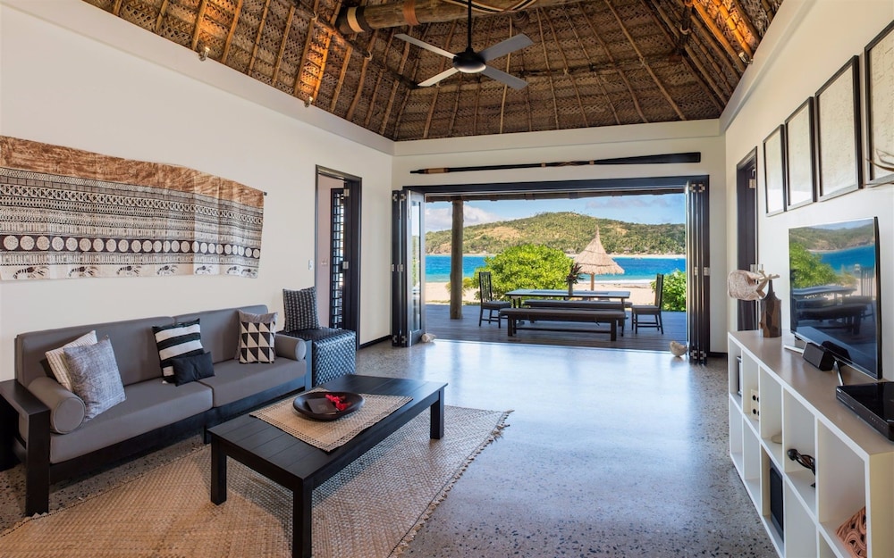 Beach House photo 7