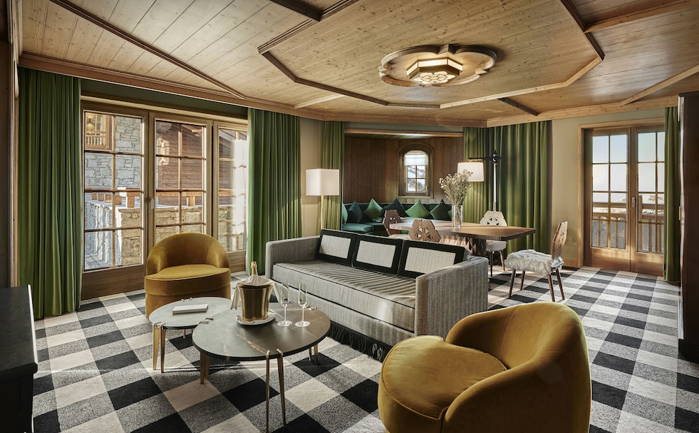 Prestige Suite photo 2