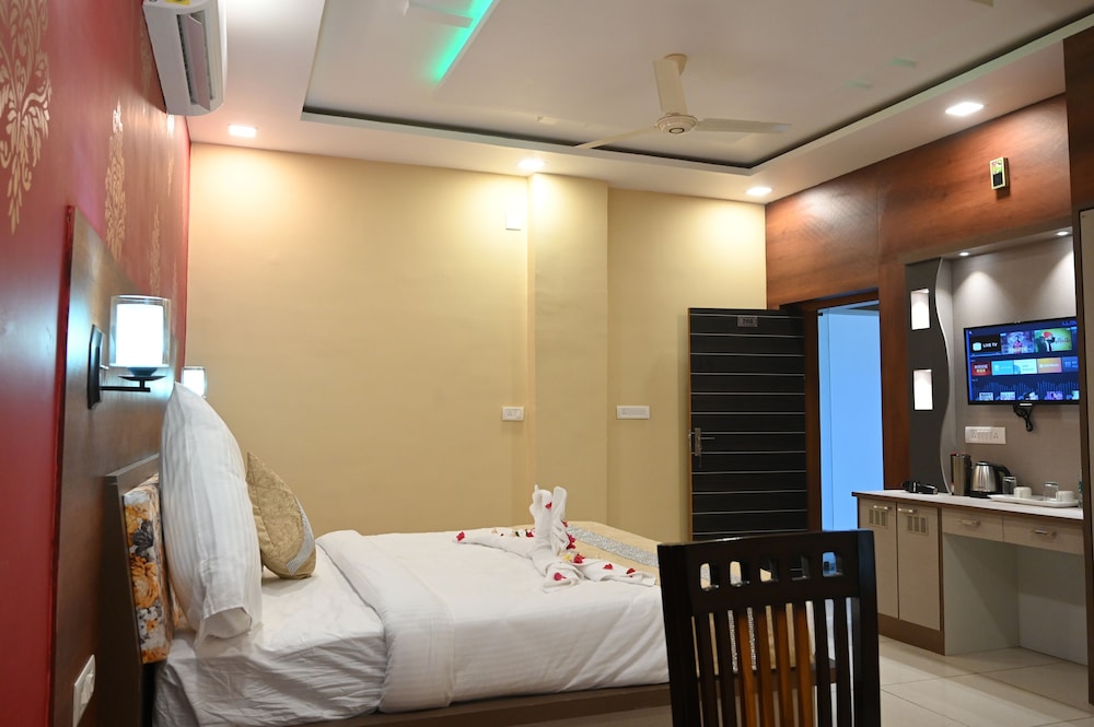Royal Room