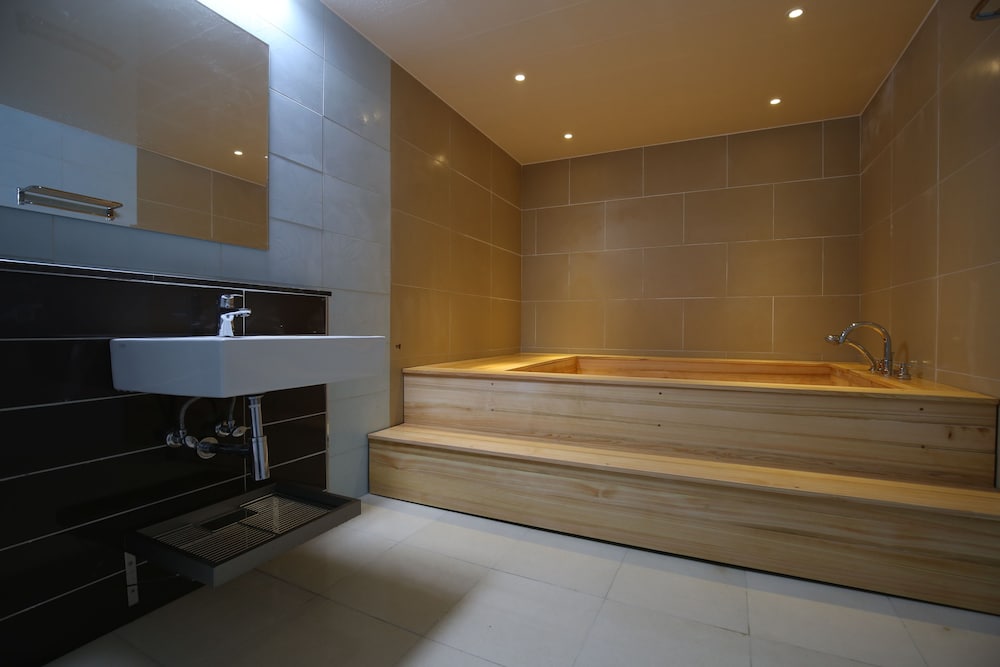 Deluxe Room, Hinokki Bath photo 3