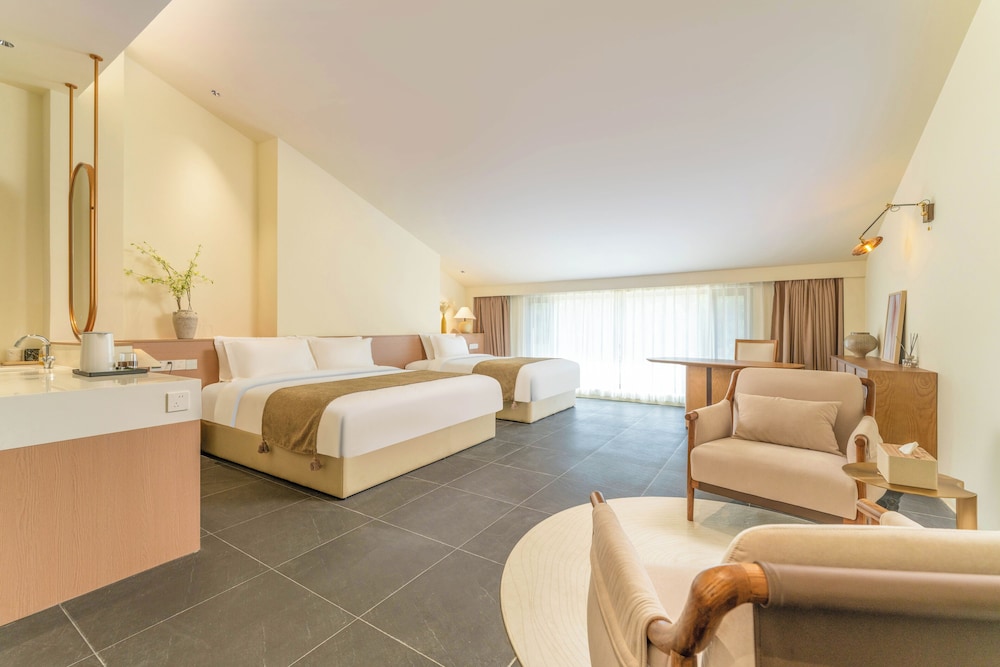 Superior Twin Room, Garden View
