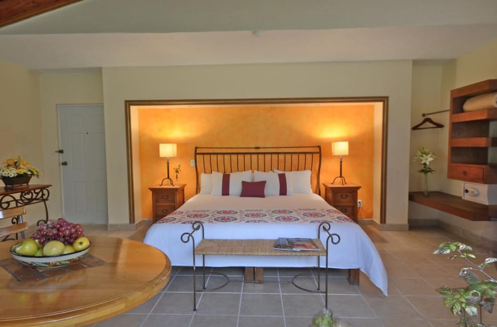 Suite, 1 King Bed (Master) photo 2
