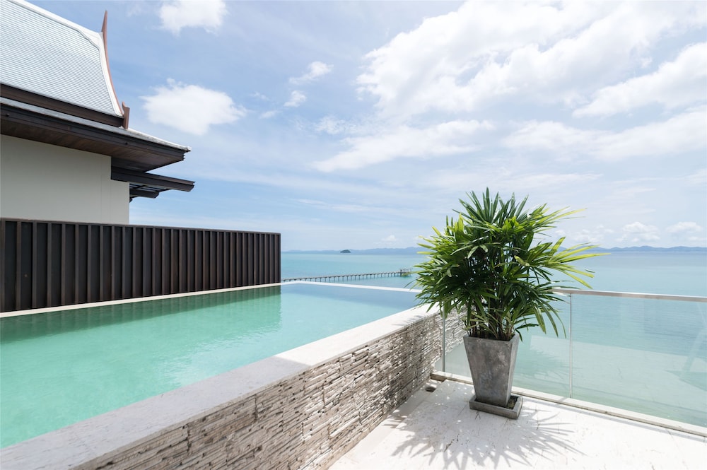 4 Bedrooms Villa with Private Pool photo 3