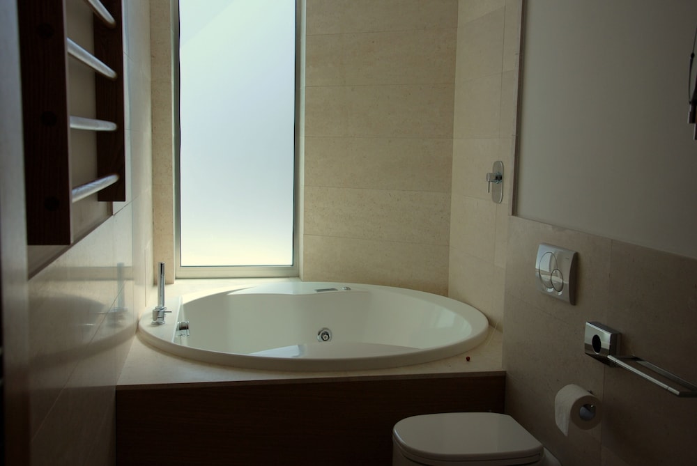 Junior Studio Suite