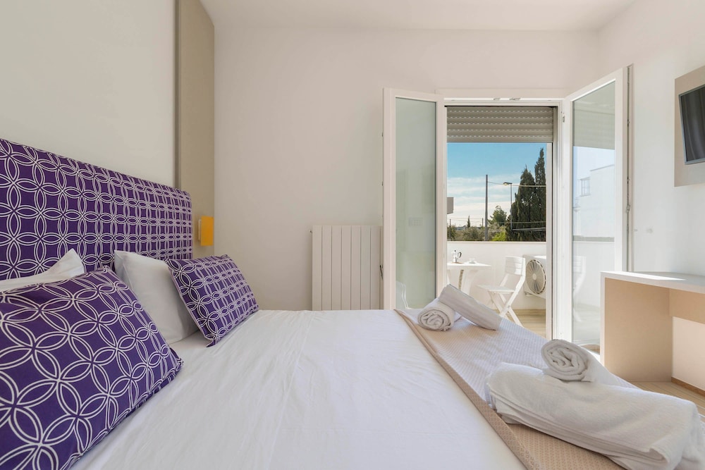 Comfort Apartment, 1 Bedroom (First Floor - 1053) photo 3