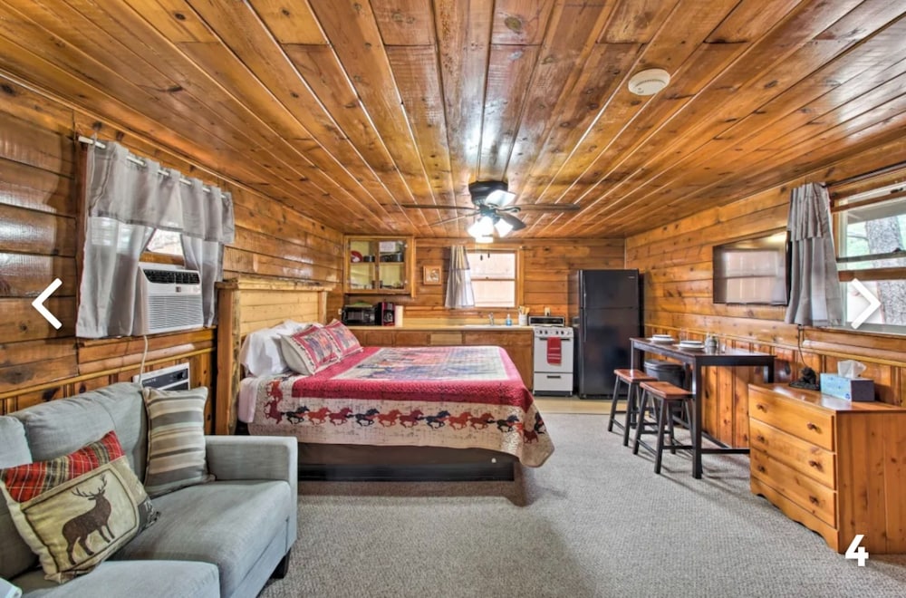Deluxe Cabin photo 3