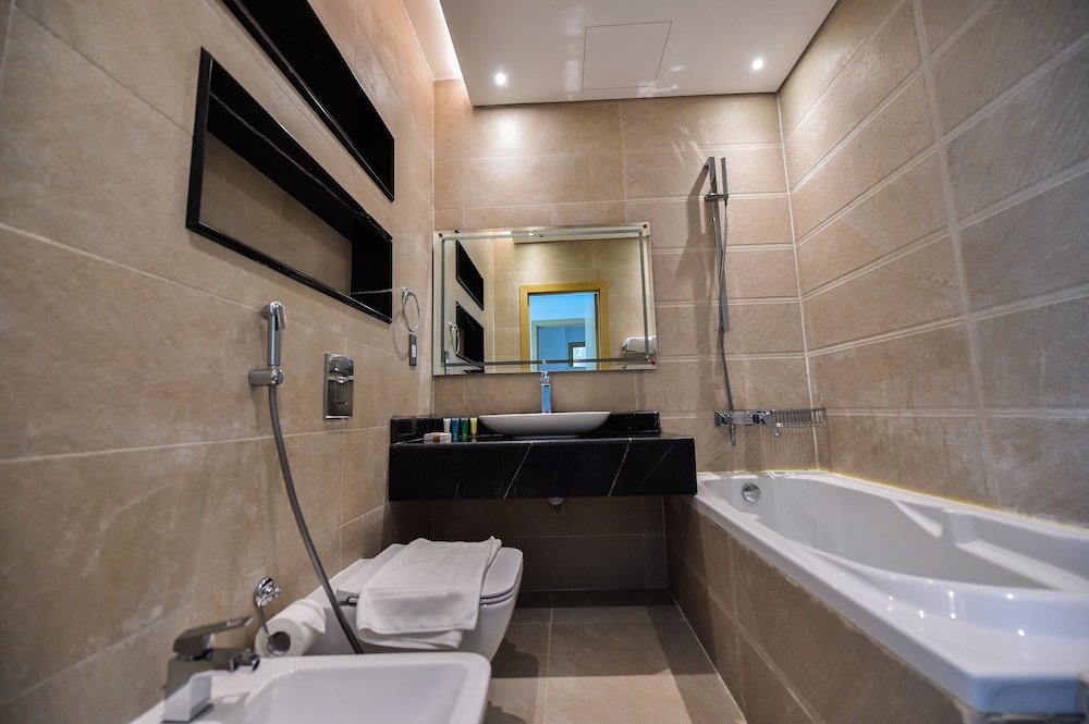 Two-Bedroom Apartment City View - Photo 9