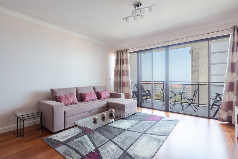 Apartment, 2 Bedrooms, Sea View