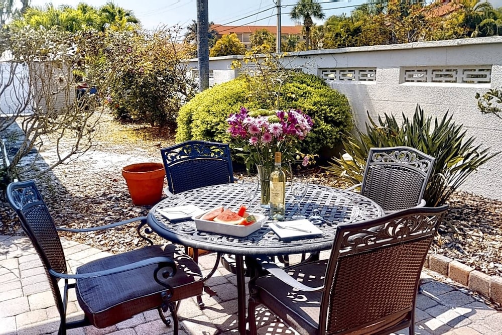 Condo (Moonmist Villa On Siesta Key) photo 2