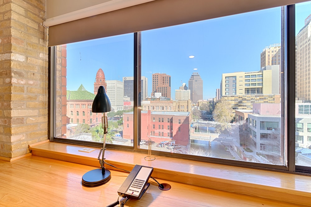Apartment Suite - Photo 20
