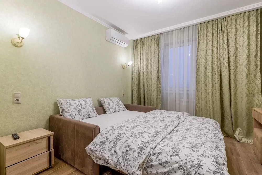 Studio Apartment photo 1