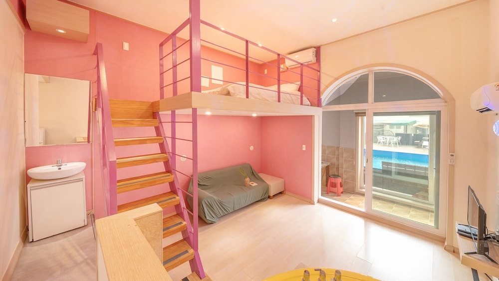 Basic Room, 1 Bedroom (Love03)