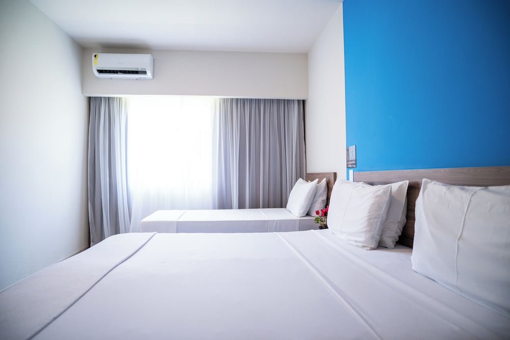 Deluxe Suite, Courtyard View photo 3