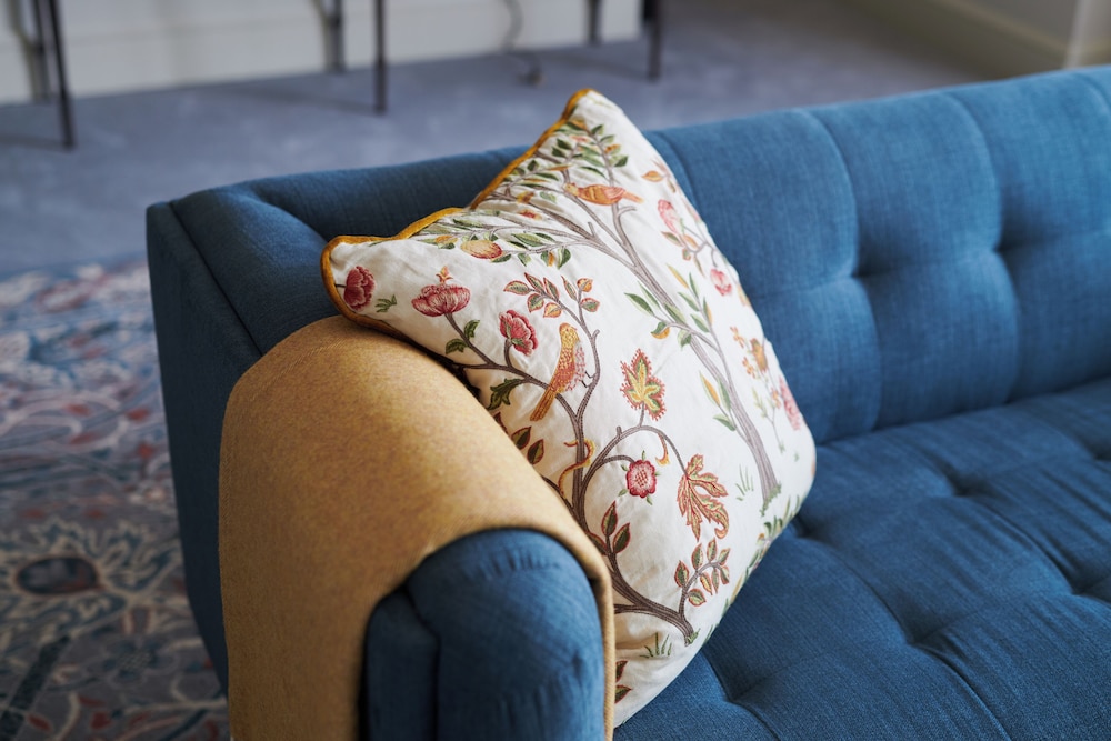 Fairmont Rose Garden Suite - Photo 8