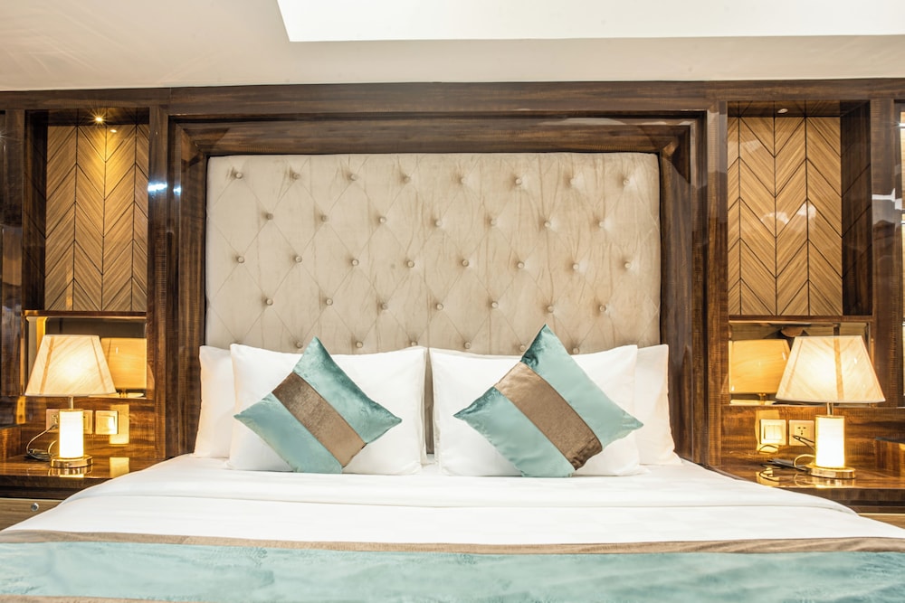 Presidential Suite, City View photo 2