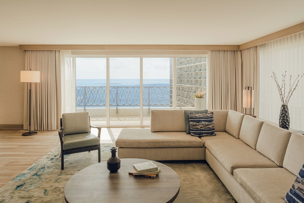 Asahi Ocean View One Bedroom Villa King with Balcony