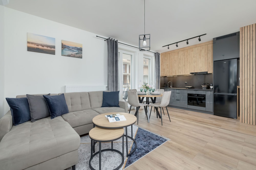 Apartment, 1 Bedroom, Balcony photo 1