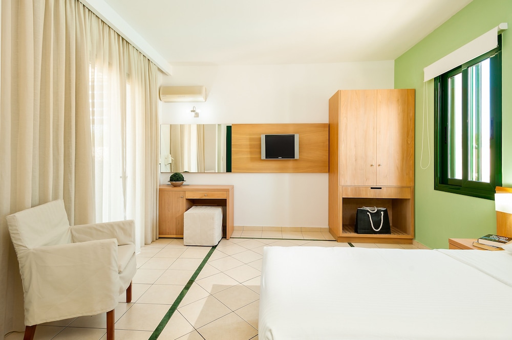 Standard Room, Garden View