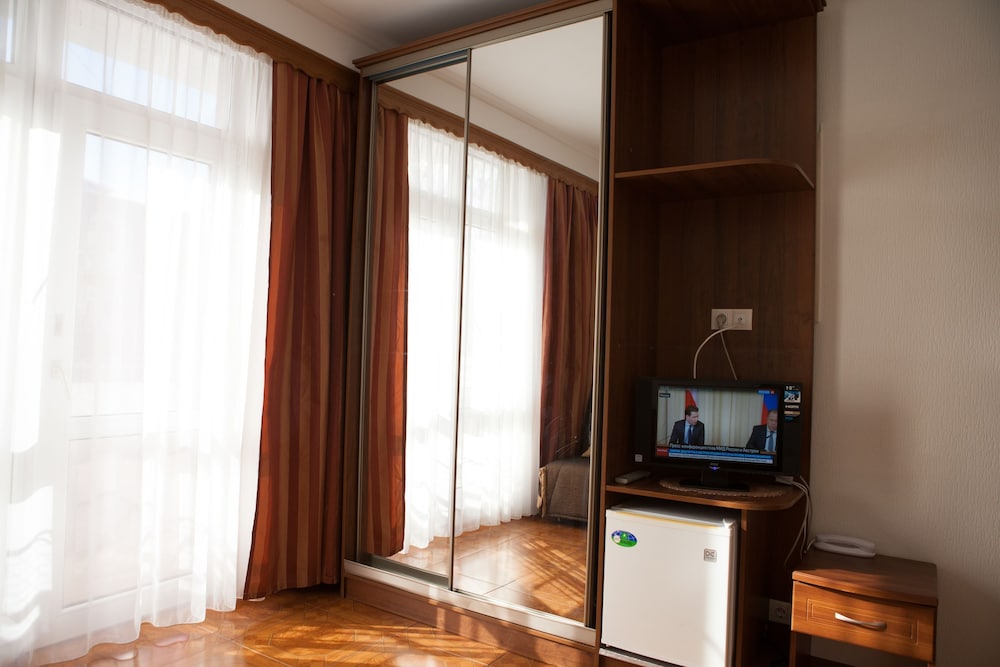 Basic Quadruple Room, 1 Bedroom, 2 Bathrooms photo 2