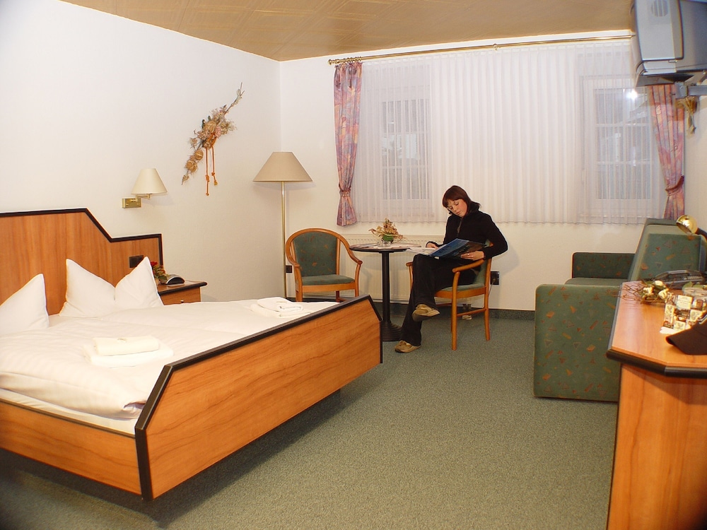 Single Room photo 2