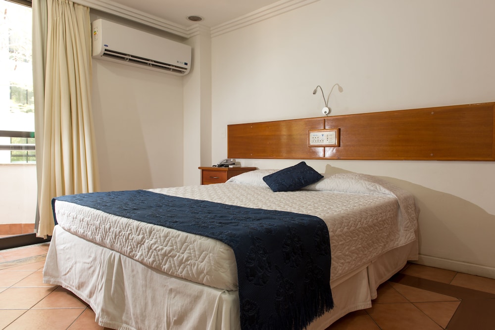 Superior Twin Room, 1 Double or 2 Twin Beds, Balcony photo 3