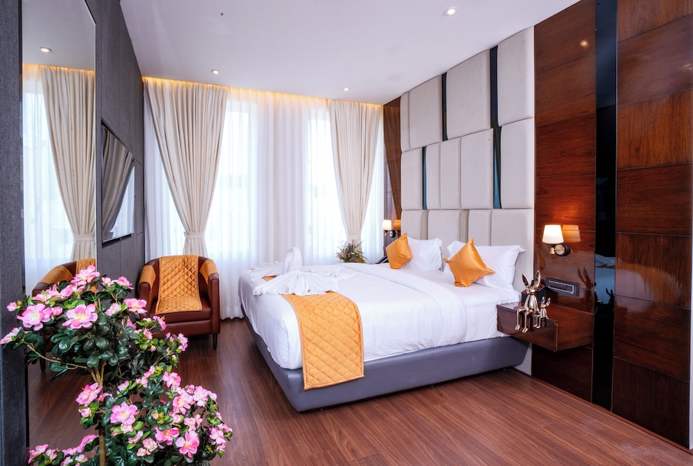 Family Suite, City View
