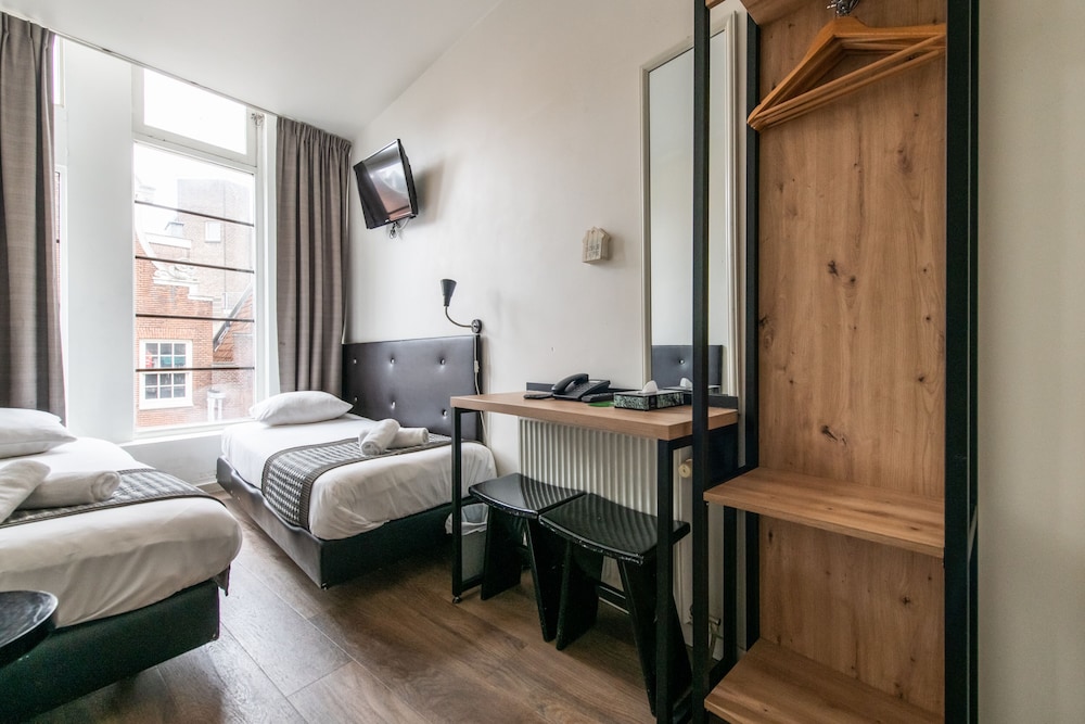 Economy Twin Room